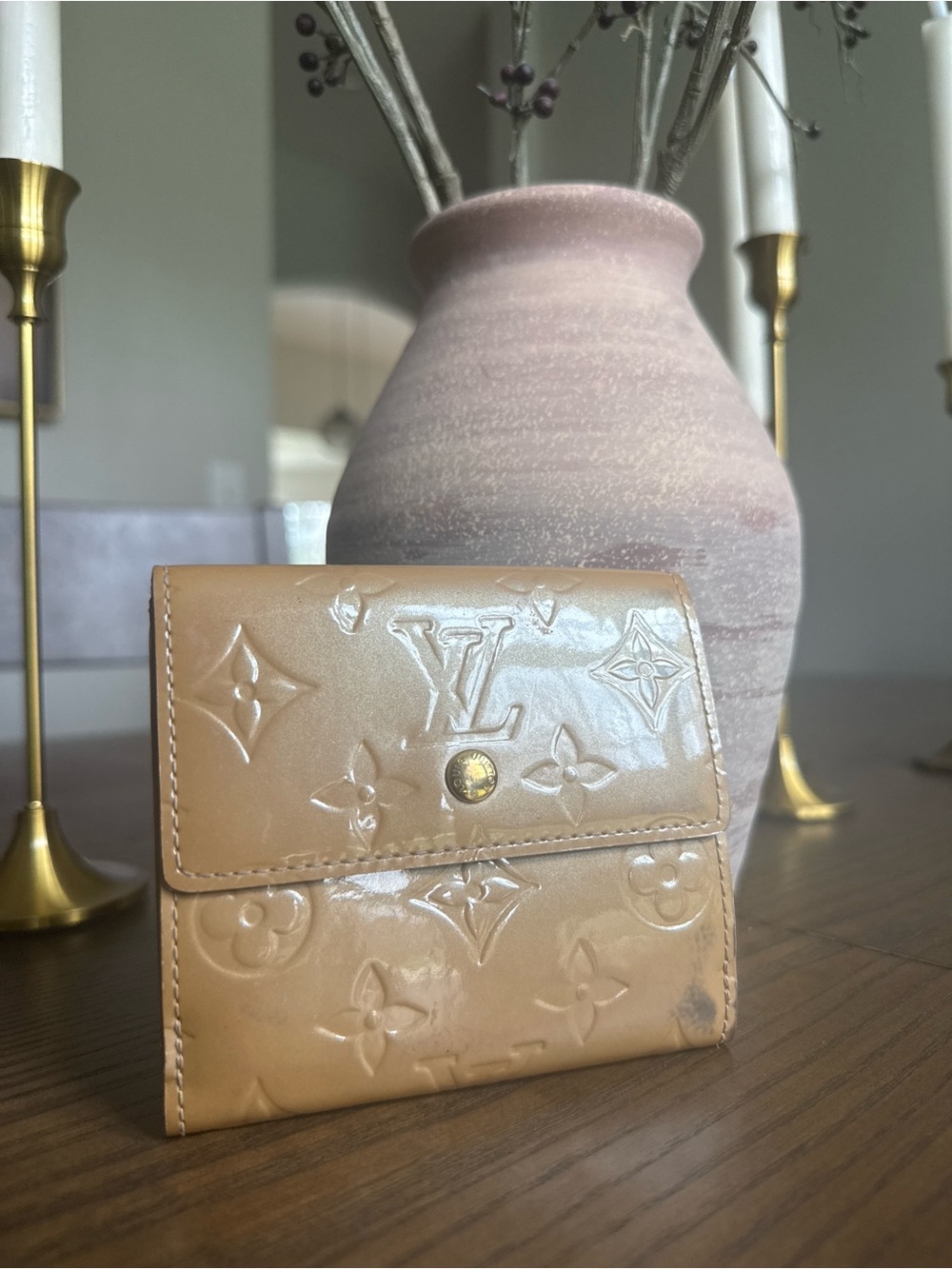 Louis Vuitton Monogram Vernis Elise Compact Wallet Beige Patent Leather w/ flaws